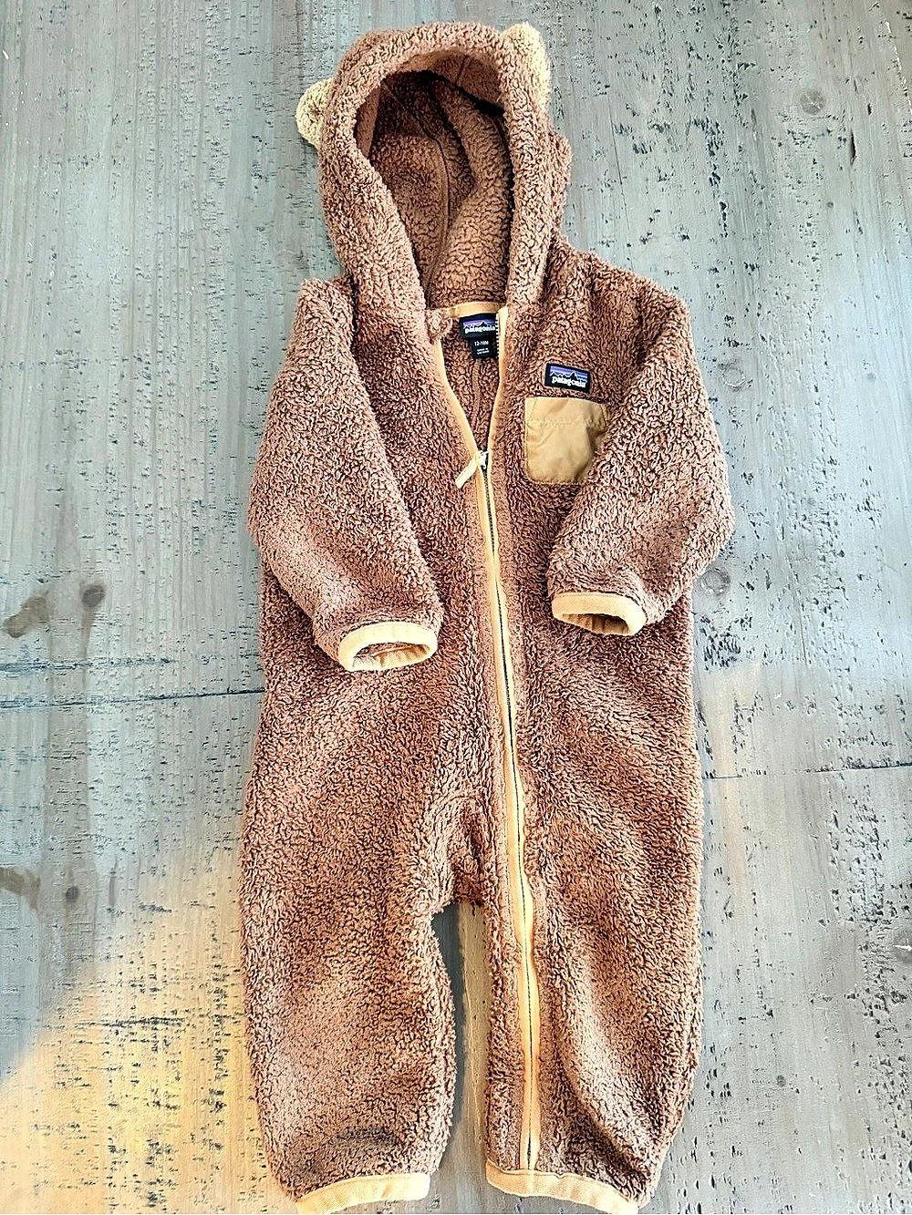 Patagonia Baby Furry Friends Bunting Bear Fleece Brown & Beige 12-18M
